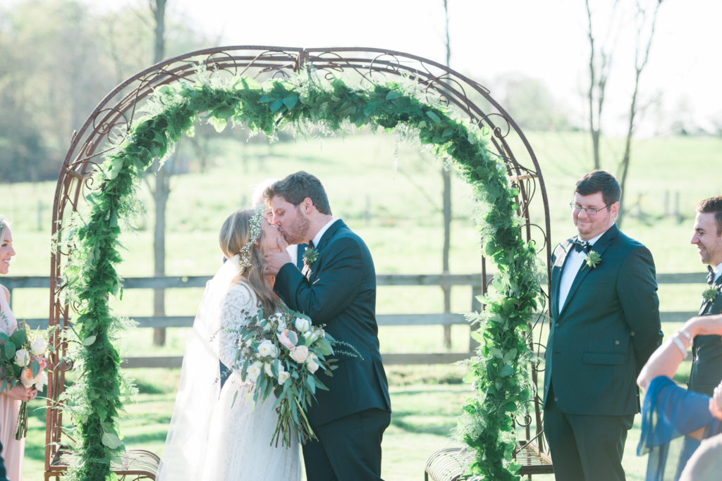 Seth and Lindsay, Rockland's Farm Wedding | Brittney Livingston Photography (1) (7)